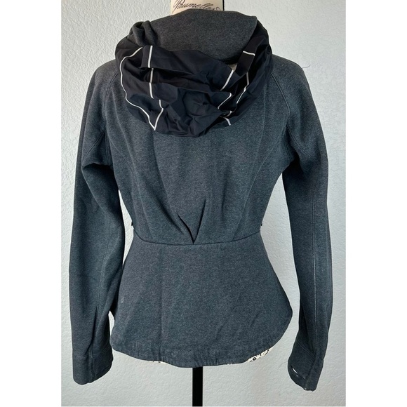 Lululemon &go Destination Hoodie Heathered Black / Black, size 6 - Picture 2 of 15